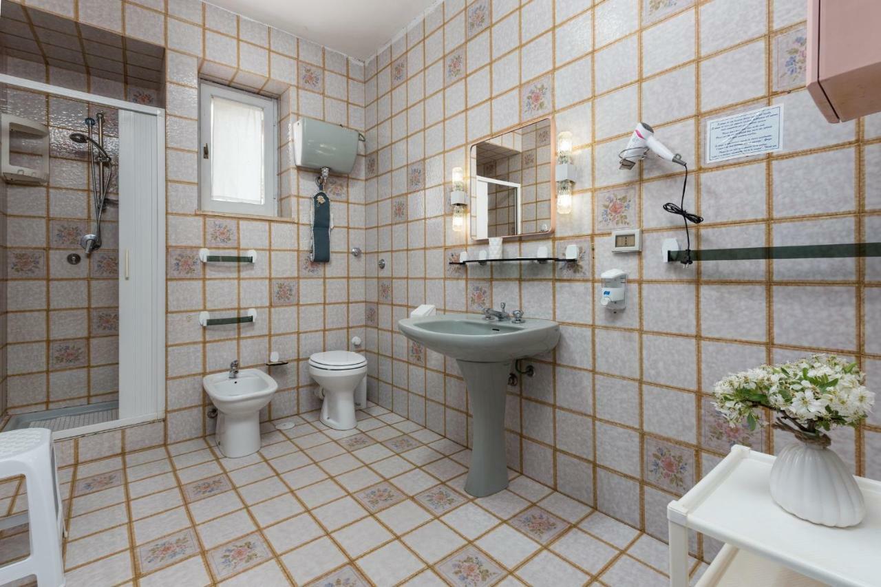 סן ויטו לו קאפו B&B Villa Il Carrubo מראה חיצוני תמונה