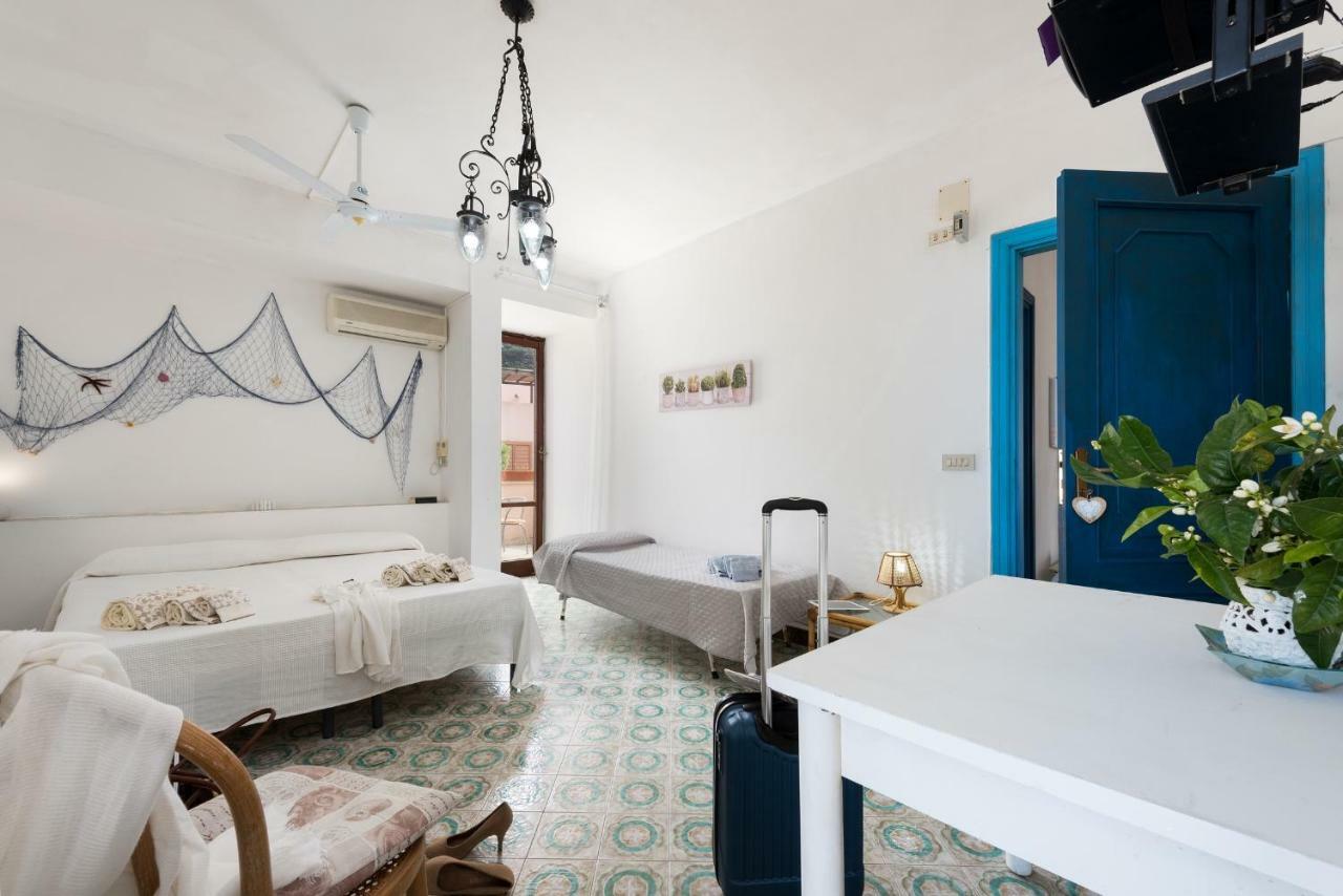 סן ויטו לו קאפו B&B Villa Il Carrubo מראה חיצוני תמונה